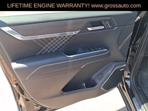 Used 2025 GMC Acadia Denali w/ LPO, Floor Liner Package AWD/4WD image 11