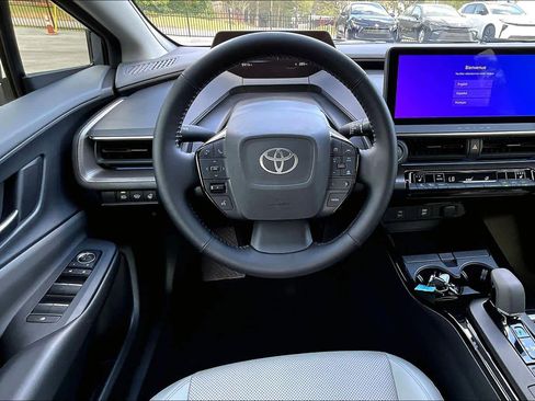 Used 2024 Toyota Prius XLE image 6