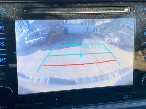 Used 2019 Toyota Tacoma TRD Off-Road image 14