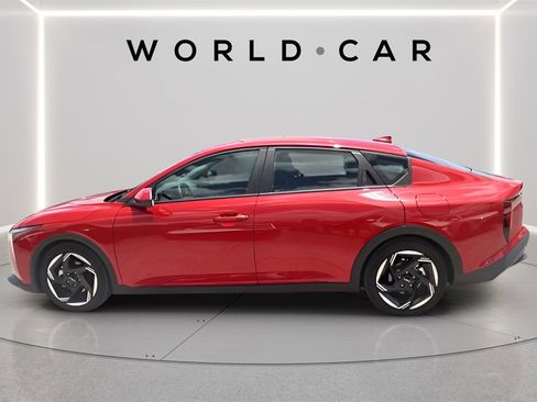 Used 2025 Kia K4 EX image 4