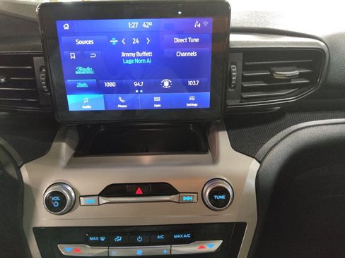 Used 2021 Ford Explorer 2WD image 25