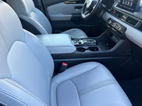 Certified 2025 Honda Pilot EX-L image 18