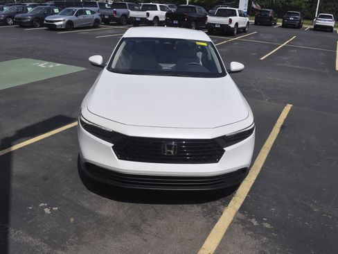 Certified 2023 Honda Accord LX image 2