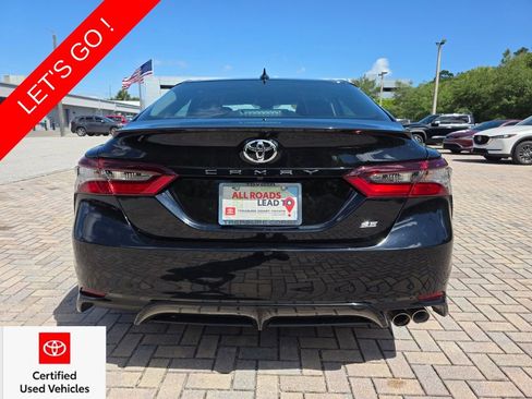 Used 2024 Toyota Camry SE FWD image 10
