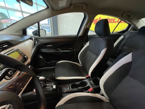 Used 2020 Nissan Versa SV FWD image 12