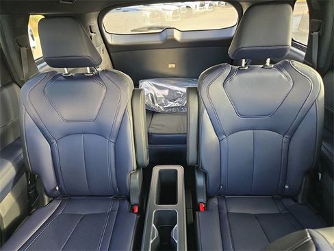 New 2026 INFINITI QX60 Sport image 41