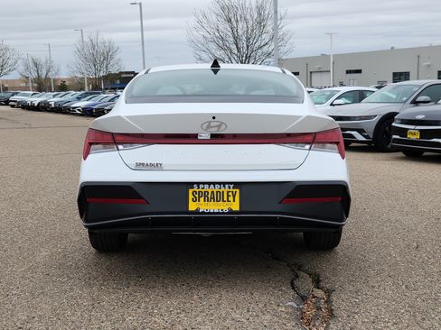 New 2026 Hyundai Elantra Limited image 10