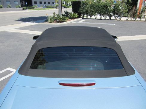 Used 2004 Ford Thunderbird RWD image 19