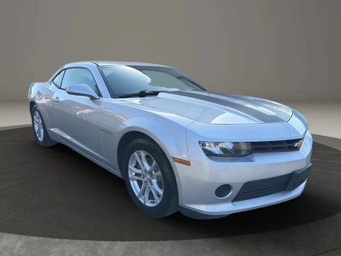 Used 2015 Chevrolet Camaro LS RWD image 3