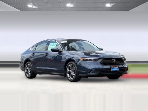Used 2023 Honda Accord EX image 7