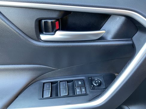 Used 2025 Toyota RAV4 LE image 25