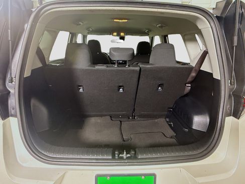 Used 2024 Kia Soul LX w/ Option Group 015 FWD image 34