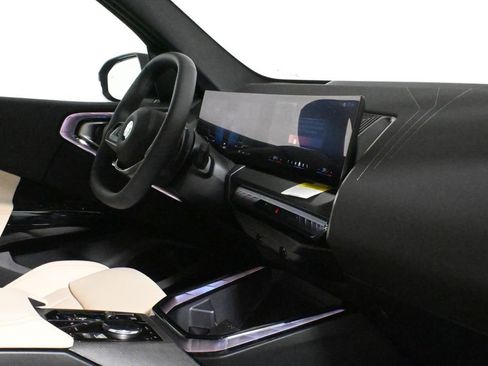 Used 2026 BMW X3 xDrive30 w/ Convenience Package image 32