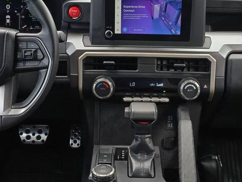 Certified 2025 Toyota Tacoma TRD Sport AWD/4WD image 18