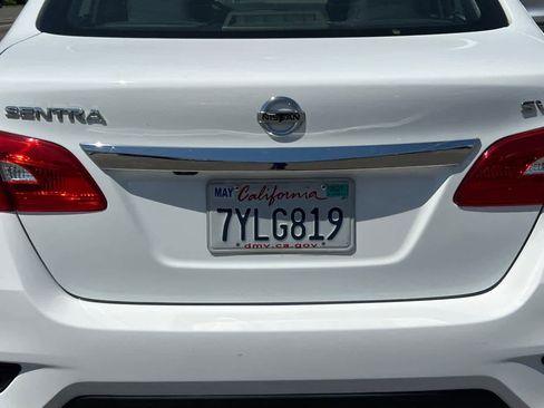 Used 2017 Nissan Sentra SV FWD image 19