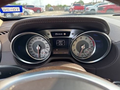 Used 2013 Mercedes-Benz SL 550 image 10