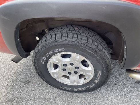 Used 2003 Chevrolet Avalanche 4x4 w/ Suspension Package, Off-Road image 29