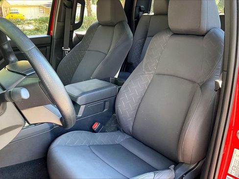 Used 2024 Toyota Tacoma SR5 image 18