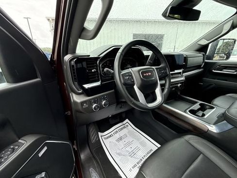 Used 2024 GMC Sierra 3500 SLT w/ SLT Premium Package AWD/4WD image 7