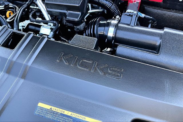 Certified 2026 Nissan Kicks SR FWD image 29