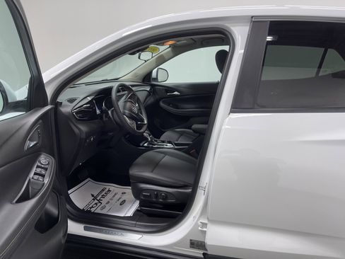 Used 2023 Buick Encore GX Preferred w/ Cold Weather Comfort Package FWD image 9