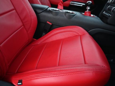 Used 2020 Ford Mustang Coupe RWD image 43