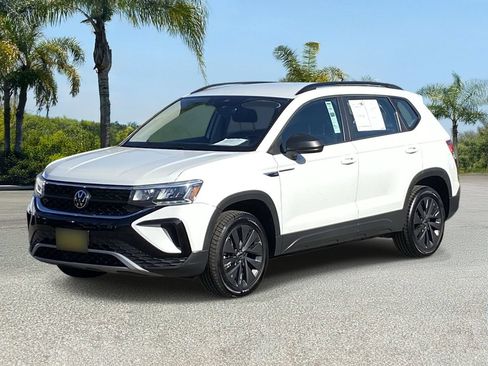 Used 2024 Volkswagen Taos S FWD image 2