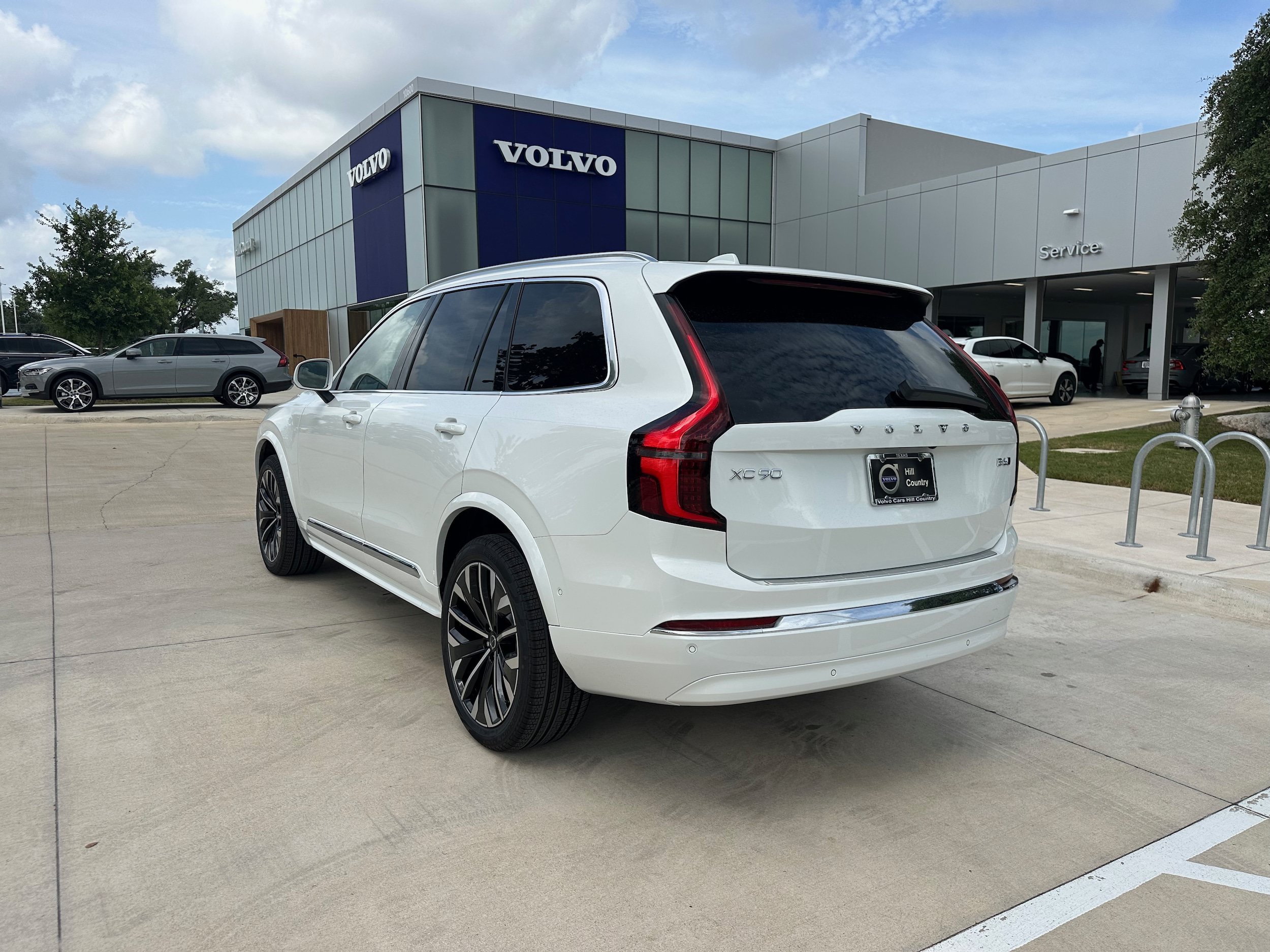 Used 2026 Volvo XC90 B6 Plus w/ Protection Package Premier AWD/4WD image 4
