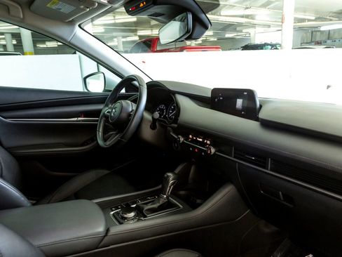 Used 2020 MAZDA MAZDA3 Sedan w/ Select Package image 26