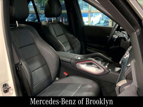 Certified 2025 Mercedes-Benz GLE 450e 4MATIC image 10