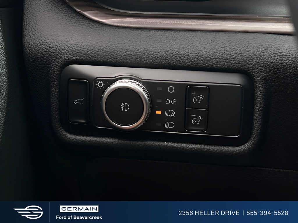 Used 2023 Ford Explorer Limited RWD image 25