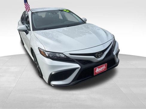 Used 2023 Toyota Camry SE image 29