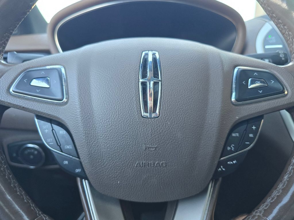 Used 2018 Lincoln MKC Reserve w/ Lincoln MKC Climate Package AWD/4WD image 27