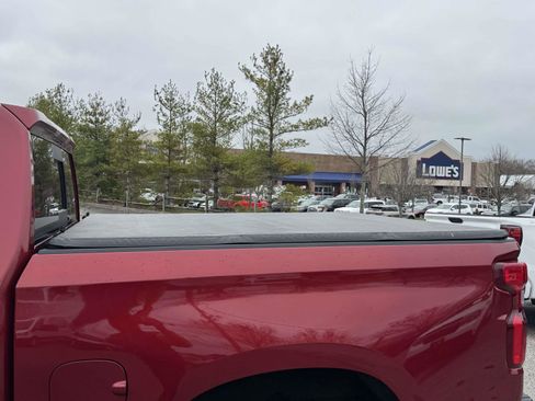 Used 2020 Chevrolet Silverado 1500 LT Trail Boss image 11