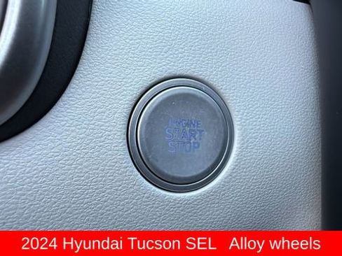 Used 2024 Hyundai Tucson SEL image 17