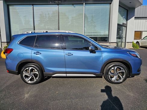Used 2023 Subaru Forester Touring AWD/4WD image 8