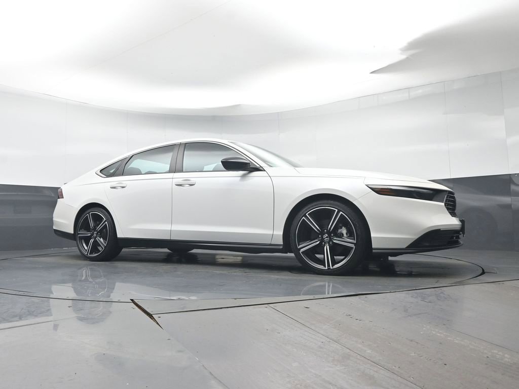 Certified 2023 Honda Accord Sport image 30