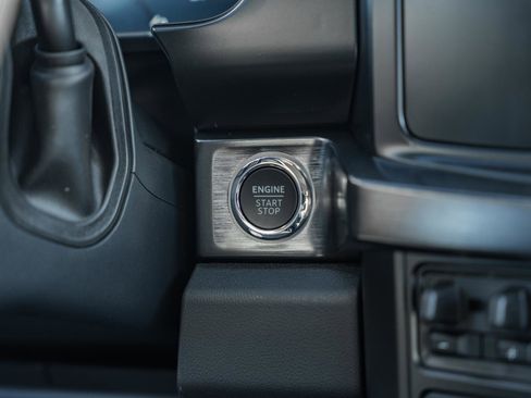 New 2026 Ford F250 Lariat w/ Chrome Package image 30