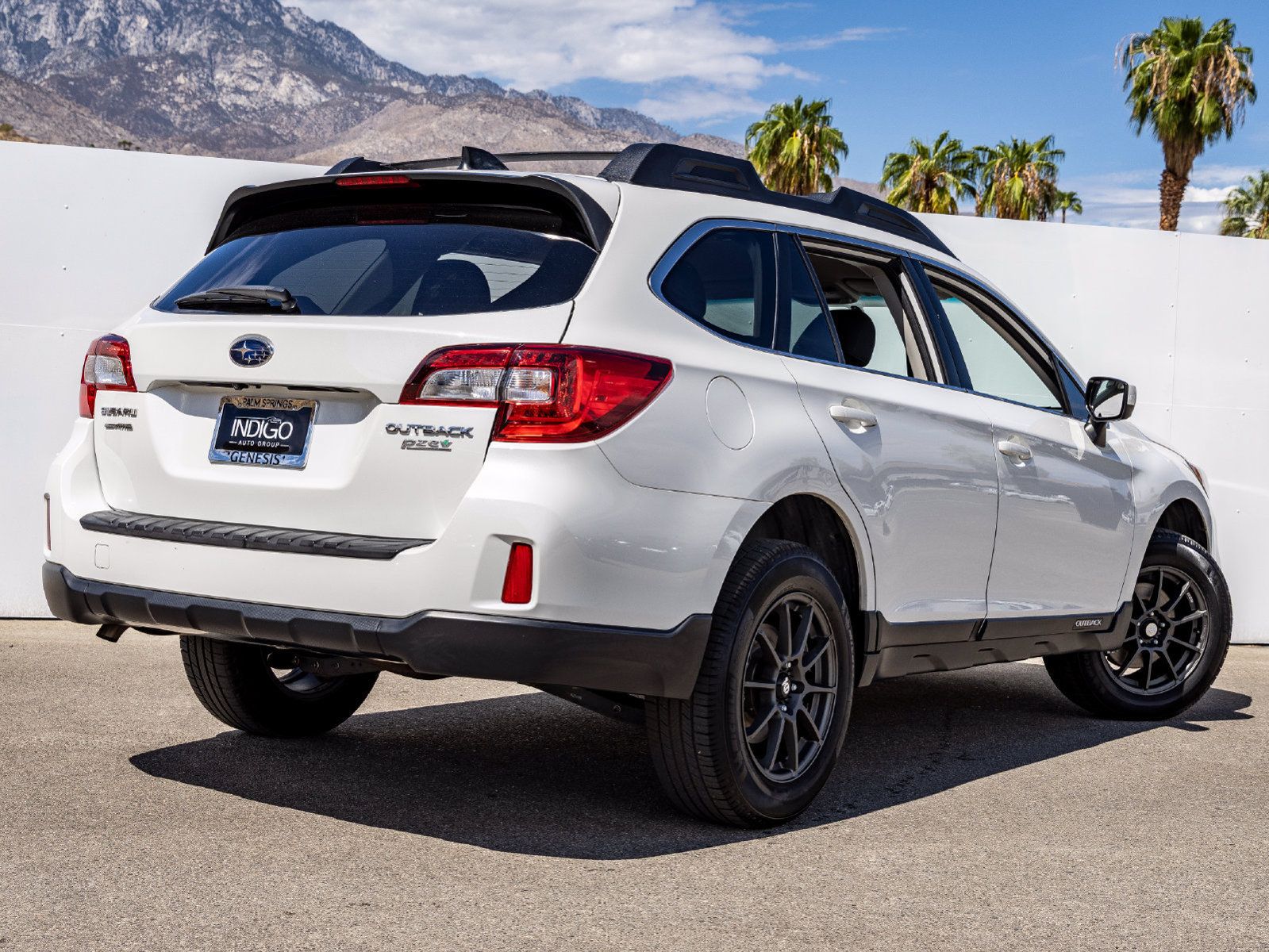 Used 2017 Subaru Outback 2.5i Premium AWD/4WD image 12