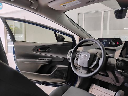 Used 2026 Toyota Prius LE image 48