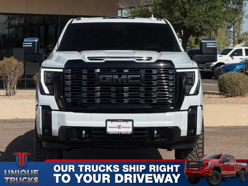 Used 2026 GMC Sierra 2500 Denali Ultimate AWD/4WD image 2