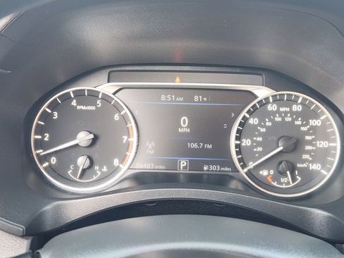 Used 2024 Nissan Altima 2.5 SV image 11