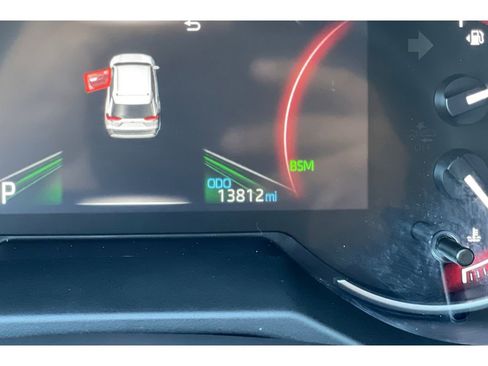 Used 2024 Toyota RAV4 XLE image 37