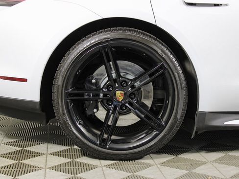 Used 2023 Porsche Taycan 4S image 42