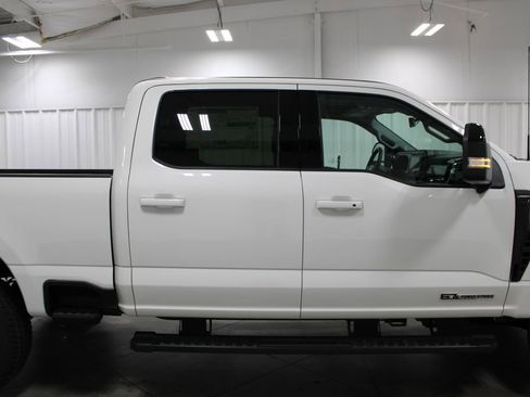 New 2026 Ford F250 Lariat w/ Black Appearance Package image 10