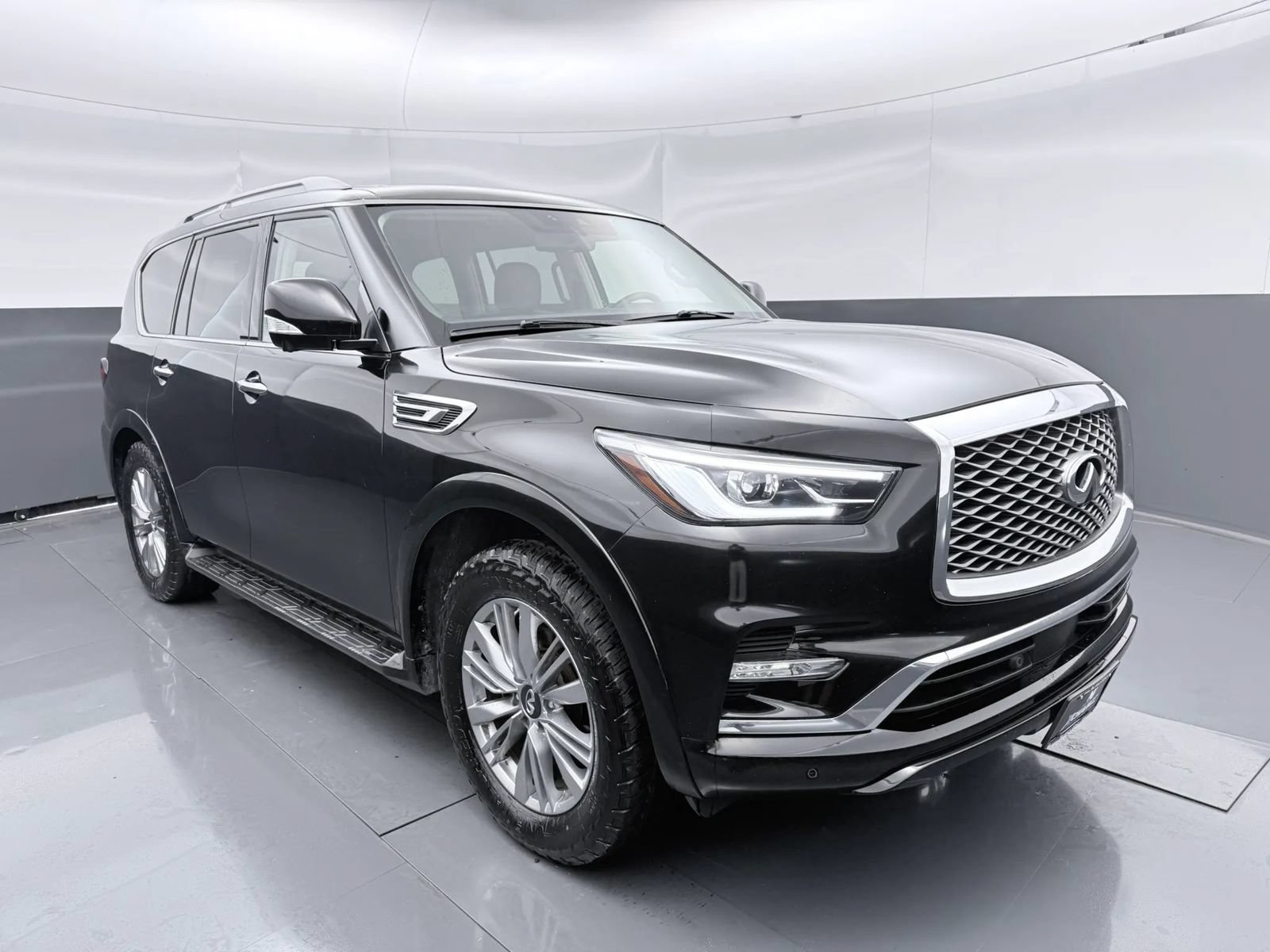 Used 2021 INFINITI QX80 Luxe AWD/4WD image 1