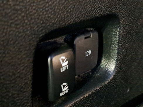 Used 2020 Ford Edge SEL w/ Cold Weather Package image 12