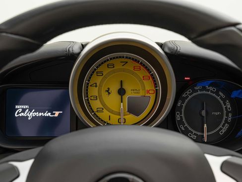 Certified 2017 Ferrari California T image 45