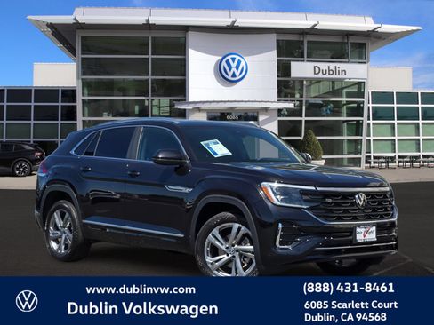 Certified 2024 Volkswagen Atlas Cross Sport SEL R-Line AWD/4WD image 1