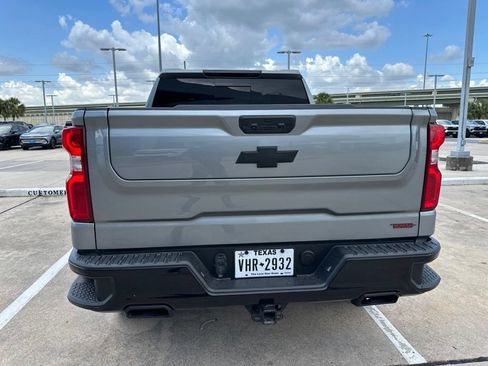Used 2024 Chevrolet Silverado 1500 LT Trail Boss w/ Convenience Package II AWD/4WD image 10